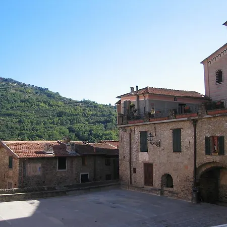 Da Giua' 3* Apricale